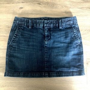 GAP Women's Denim Mini Skirt with a Vintage look